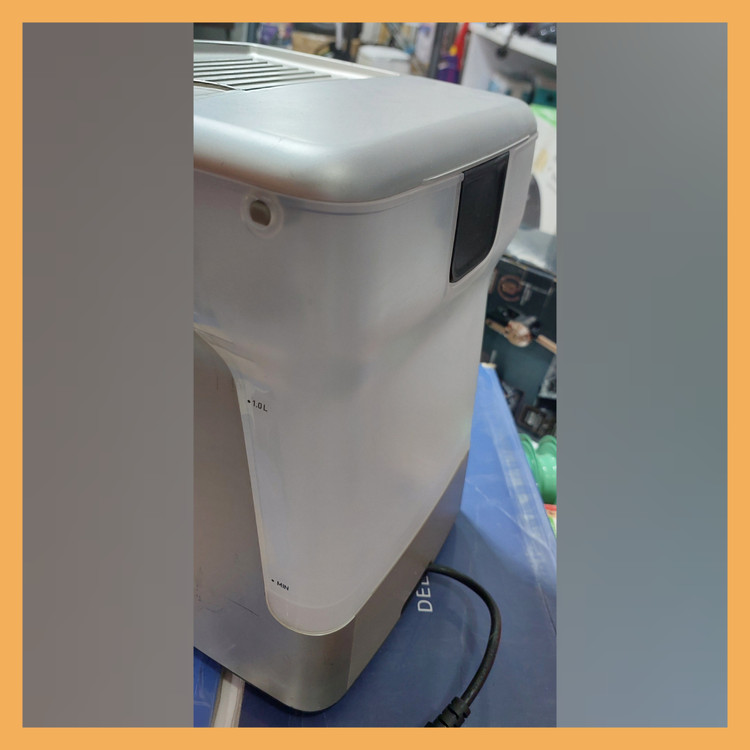 اسپرسوساز مینی باریستا برند: Breville مدل: VCFini Barista)
