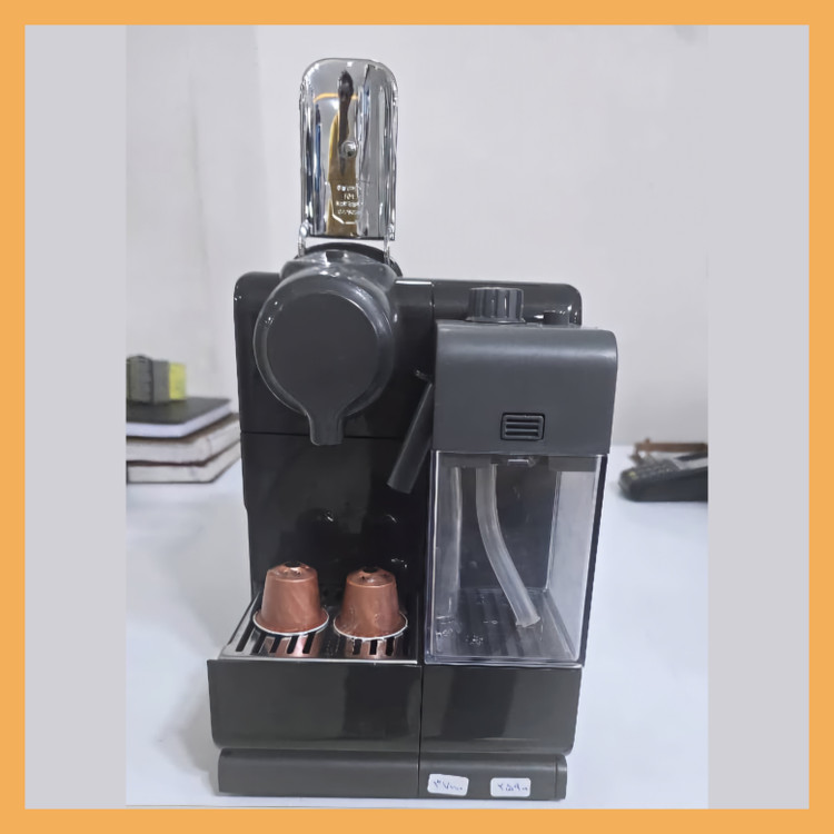 محصول: قهوه ساز کپسولی برند:دلونگی _نسپرسو(Nespresso)
